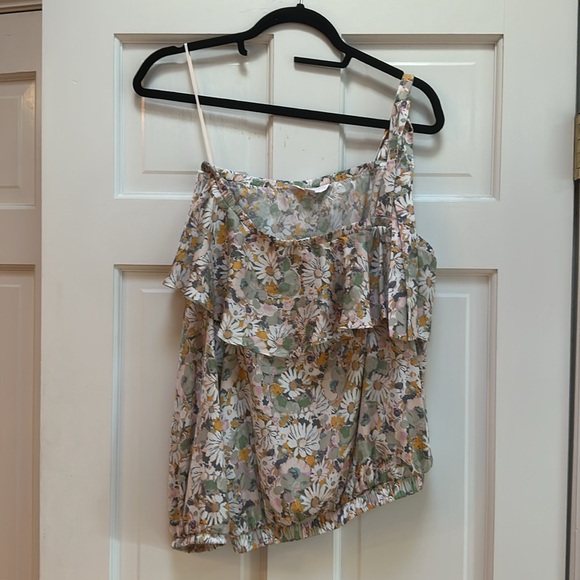 New one sleeve off shoulder w/matching zip up skirt-smoke free home - Picture 2 of 6